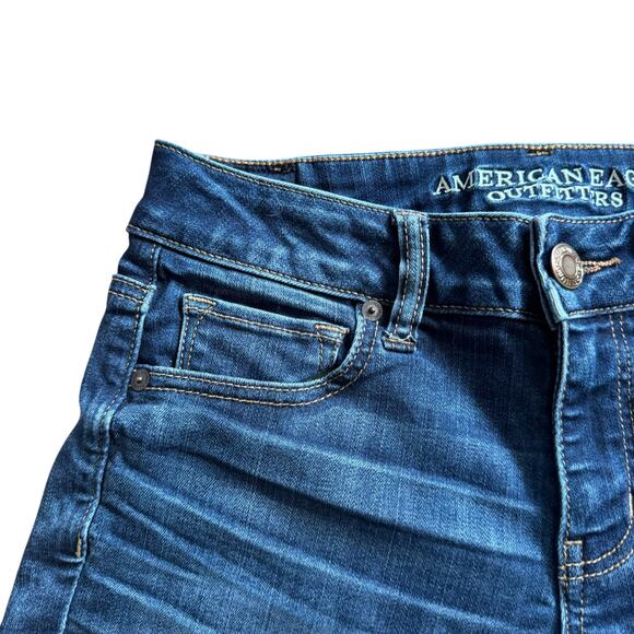 American Eagle Outfitters AE Denim Midi Jeans Shorts Stretch Raw Hem Dark Wash 4 - Picture 3 of 13